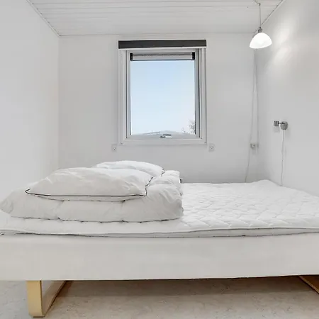 2 Bedroom Lovely In Slagelse Drøsselbjerg