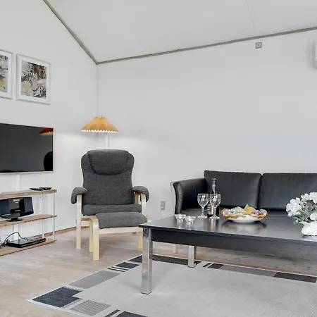 2 Bedroom Lovely Home In Slagelse Holiday home