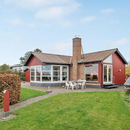 Holiday home 2 Bedroom Lovely In Slagelse *